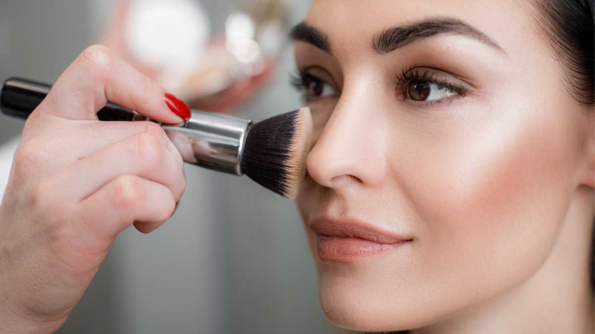 چگونه از ماسیدن کرم پودر جلوگیری کنیم؟