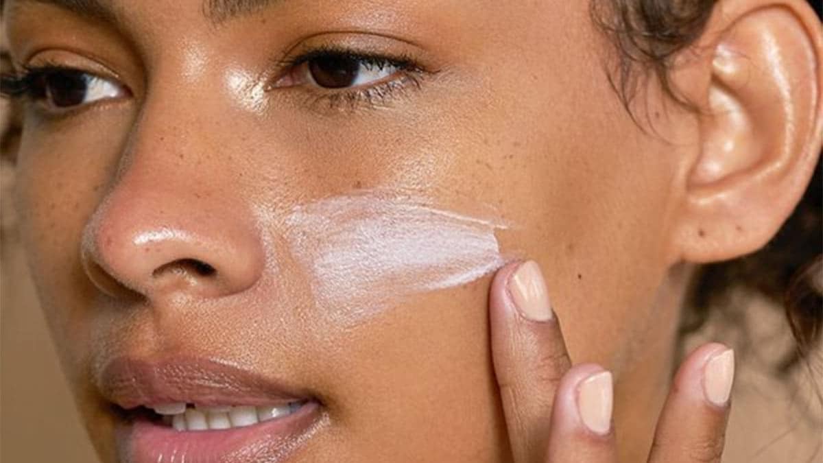 راهکارهای محافظت از پوست در برابر نور آبی